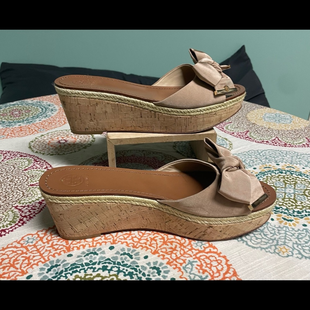 Tory Burch Penny Wedge Beige 10